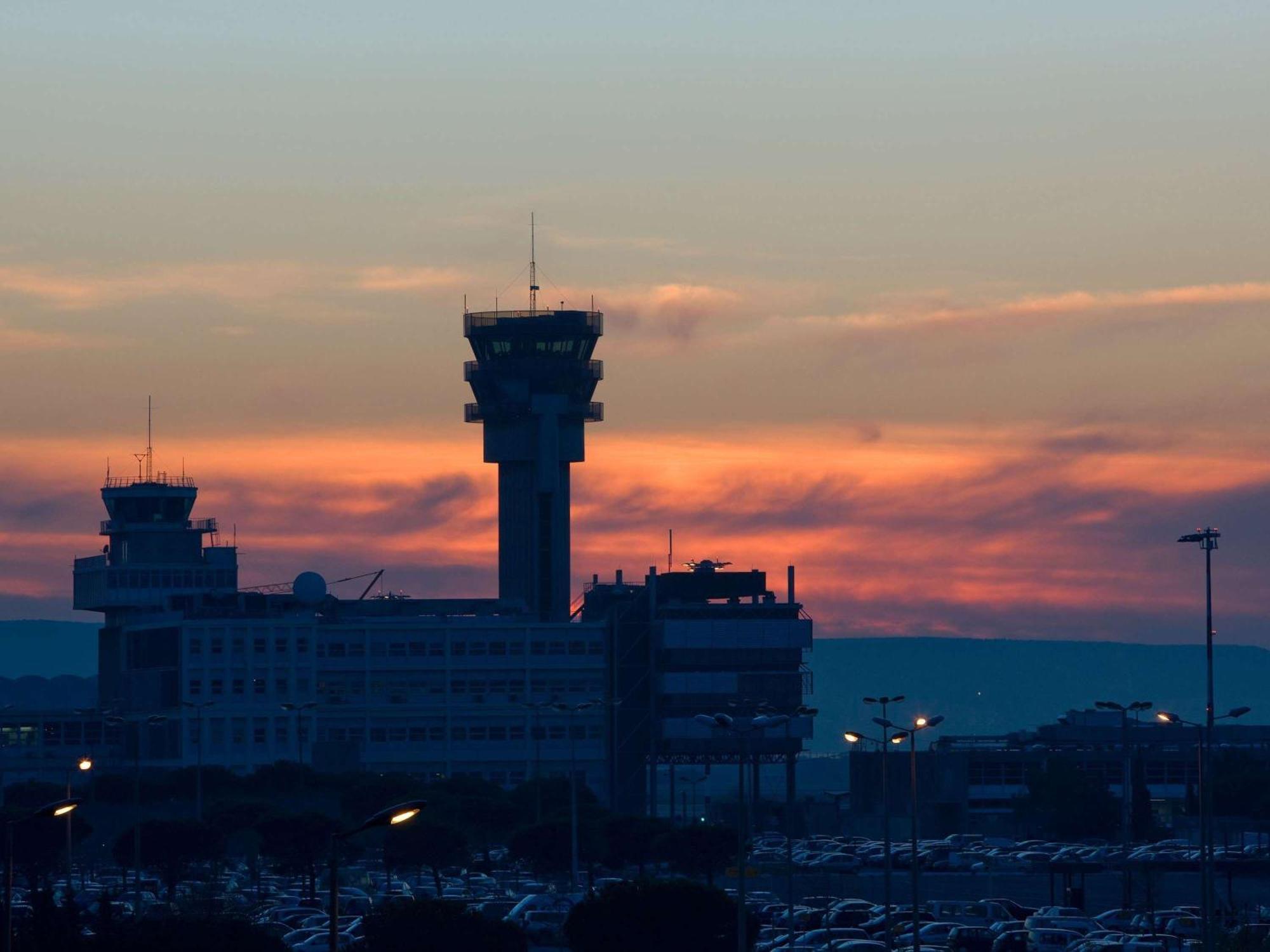 Ibis Budget Marseille Vitrolles Vitrolles  Eksteriør bilde