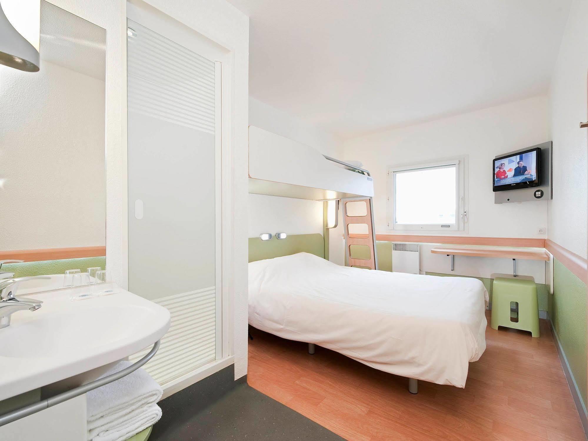 Ibis Budget Marseille Vitrolles Vitrolles  Eksteriør bilde